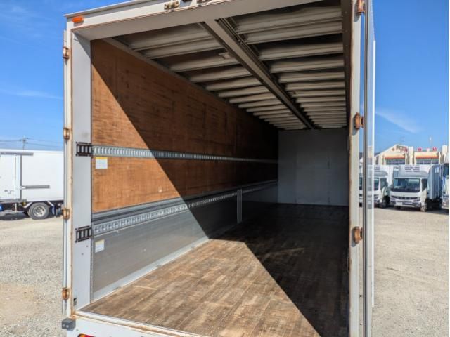 NISSAN DIESEL QUON 2020 Image 31