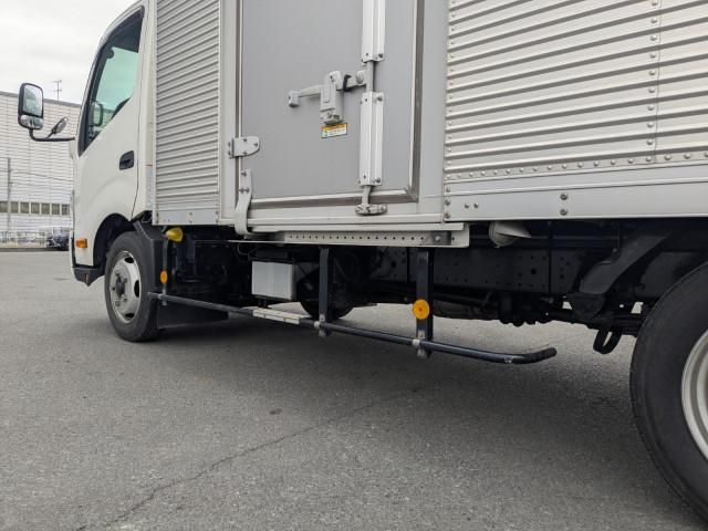 HINO DUTRO 2020 Image 31