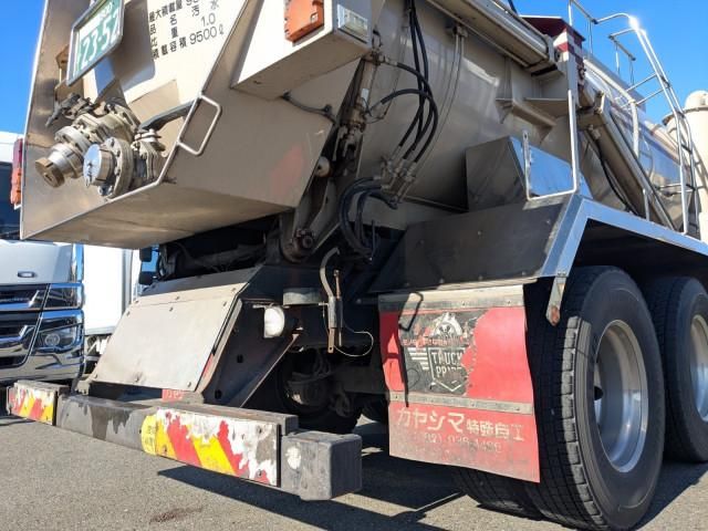 NISSAN DIESEL QUON 2018 Image 31