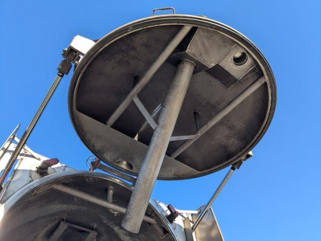 NISSAN DIESEL QUON 2018 Image 31