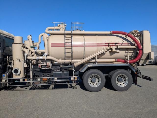 NISSAN DIESEL QUON 2018 Image 31