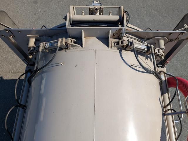 NISSAN DIESEL QUON 2018 Image 31