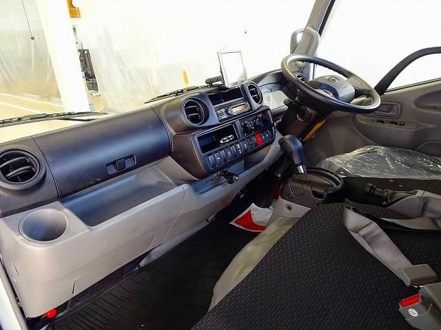 TOYOTA DYNA 2024 Image 31