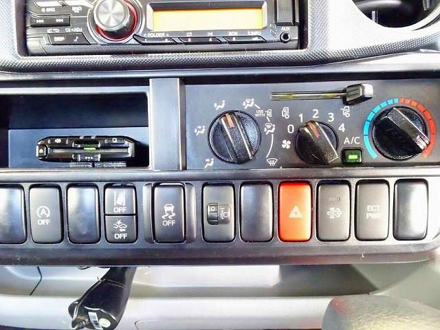 TOYOTA DYNA 2024 Image 31