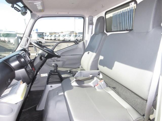 HINO DUTRO 2025 Image 31