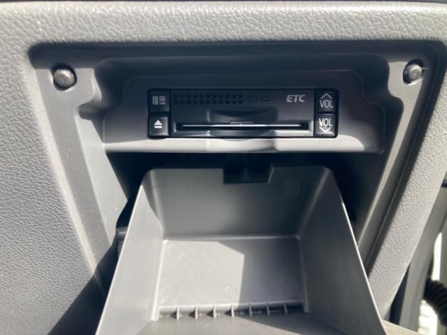 TOYOTA VOXY 2008 Image 31