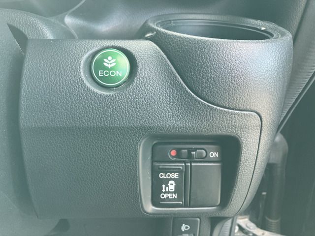 HONDA N BOX 2014 Image 31