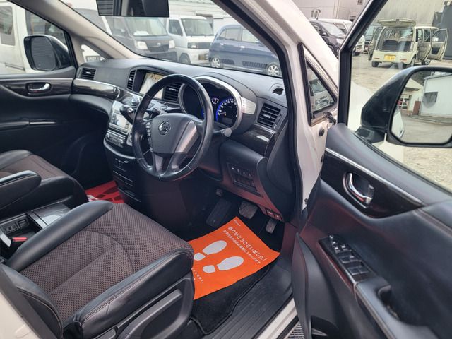 NISSAN ELGRAND 2011 Image 31