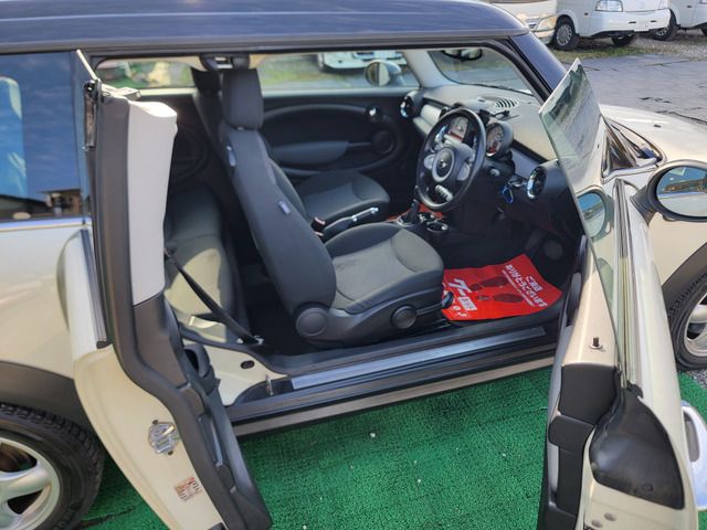 BMW MINI COOPER CLUB 2009 Image 31