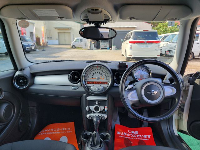 BMW MINI COOPER CLUB 2009 Image 31