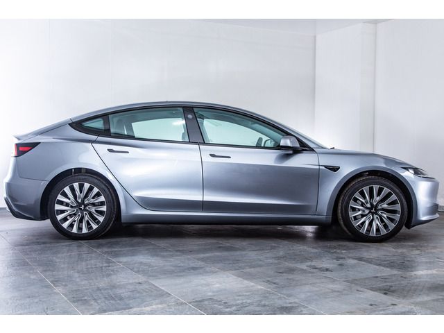 TESLA MODEL 3 2025 Image 31