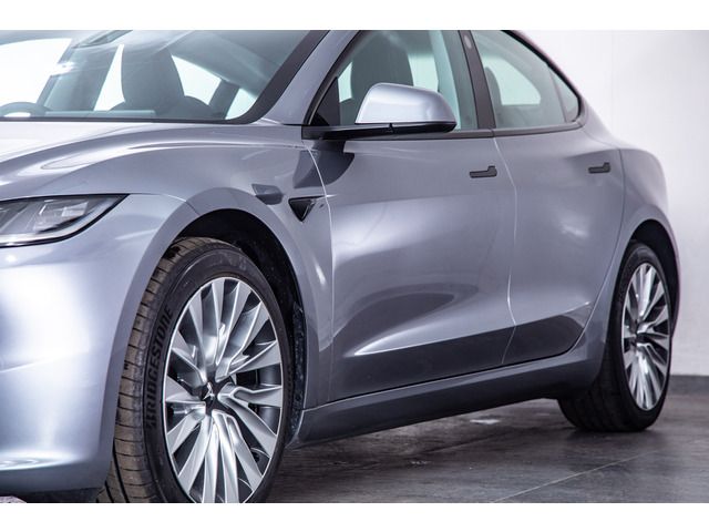 TESLA MODEL 3 2025 Image 31