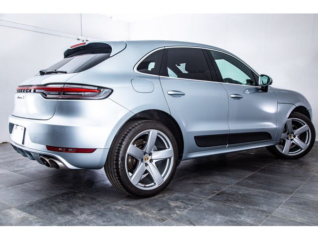 PORSCHE MACAN 2019 Image 31