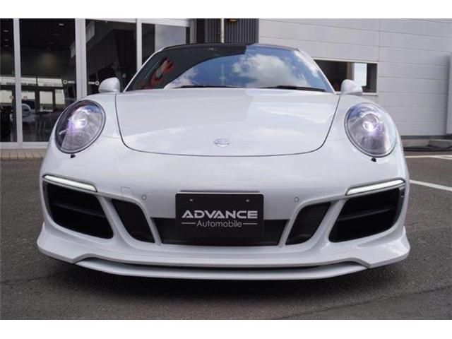 PORSCHE 911 2018 Image 31