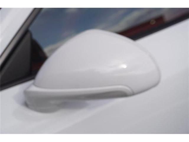 PORSCHE 911 2018 Image 31