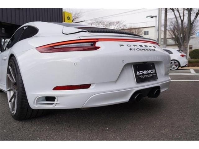 PORSCHE 911 2018 Image 31