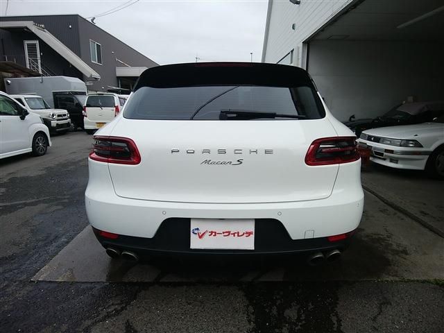 PORSCHE MACAN 2015 Image 31