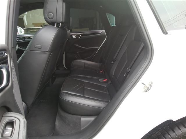 PORSCHE MACAN 2015 Image 31