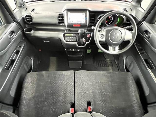 HONDA N BOX 2017 Image 31