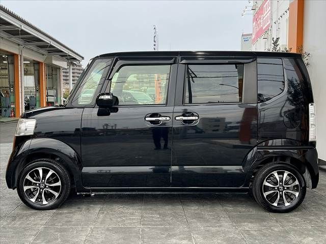 HONDA N BOX 2017 Image 31