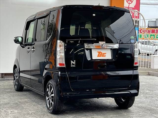 HONDA N BOX 2017 Image 31