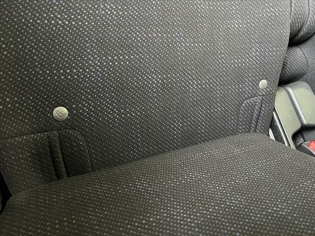 HONDA N BOX 2017 Image 31