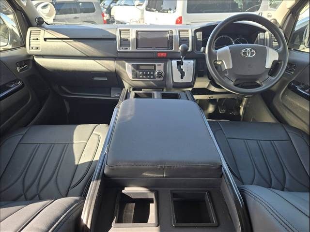 TOYOTA HIACE VAN 2WD 2014 Image 31