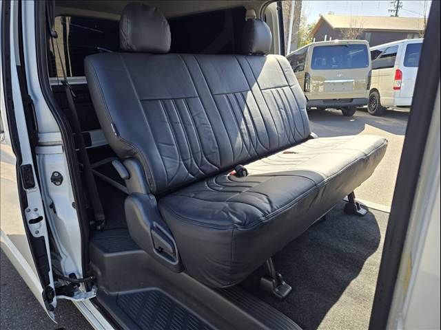 TOYOTA HIACE VAN 2WD 2014 Image 31