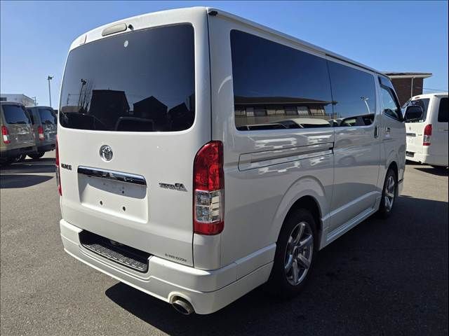 TOYOTA HIACE VAN 2WD 2014 Image 31