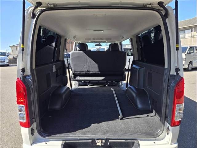 TOYOTA HIACE VAN 2WD 2014 Image 31