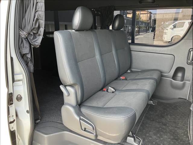 TOYOTA HIACE VAN 2WD 2022 Image 31