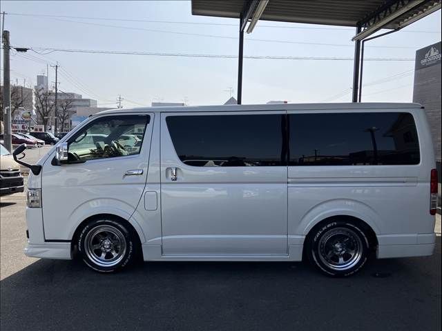 TOYOTA HIACE VAN 2WD 2022 Image 31