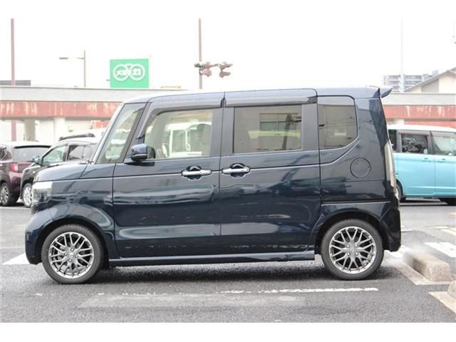 HONDA N BOX CUSTOM 2024 Image 31