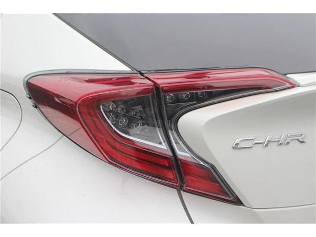 TOYOTA C-HR 2019 Image 31