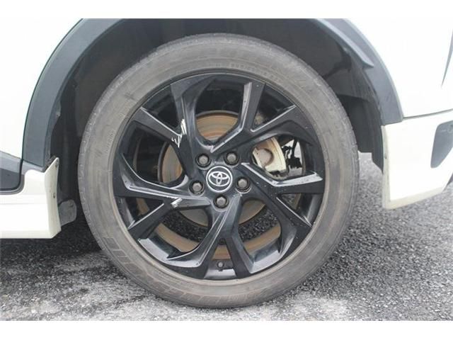 TOYOTA C-HR 2019 Image 31