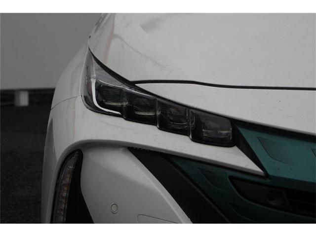 TOYOTA PRIUS PHV 2018 Image 31