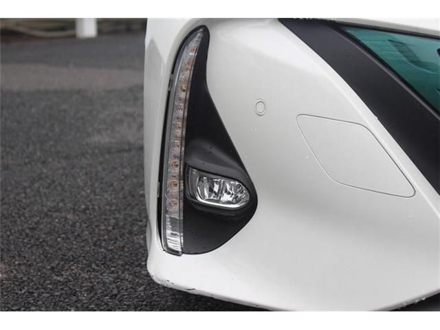 TOYOTA PRIUS PHV 2018 Image 31