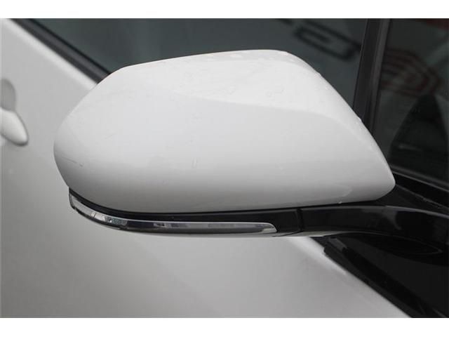 TOYOTA PRIUS PHV 2018 Image 31