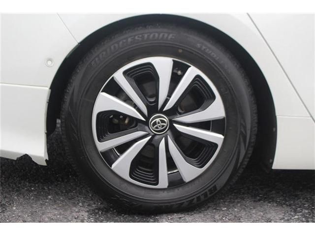 TOYOTA PRIUS PHV 2018 Image 31