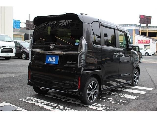 HONDA N BOX CUSTOM 2017 Image 31