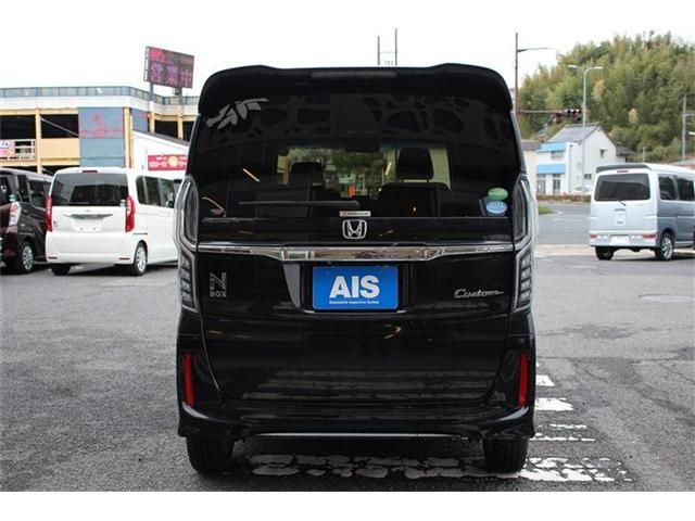 HONDA N BOX CUSTOM 2017 Image 31