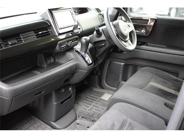 HONDA N BOX CUSTOM 2017 Image 31