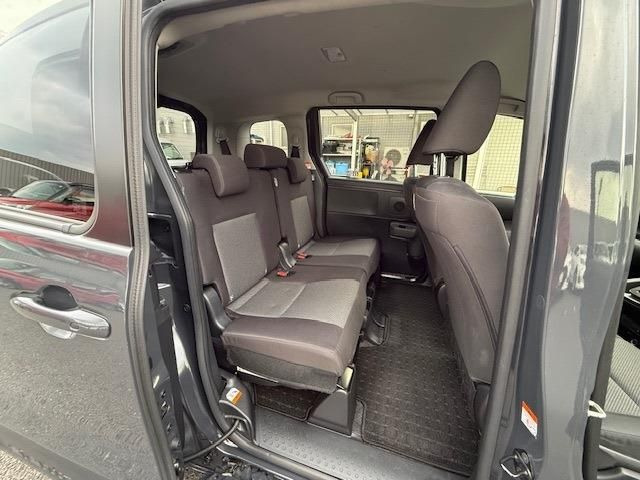 TOYOTA SIENTA HYBRID 2023 Image 31