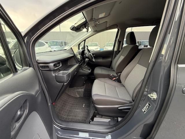 TOYOTA SIENTA HYBRID 2023 Image 31