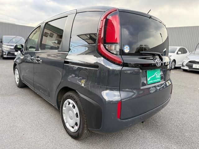 TOYOTA SIENTA HYBRID 2023 Image 31