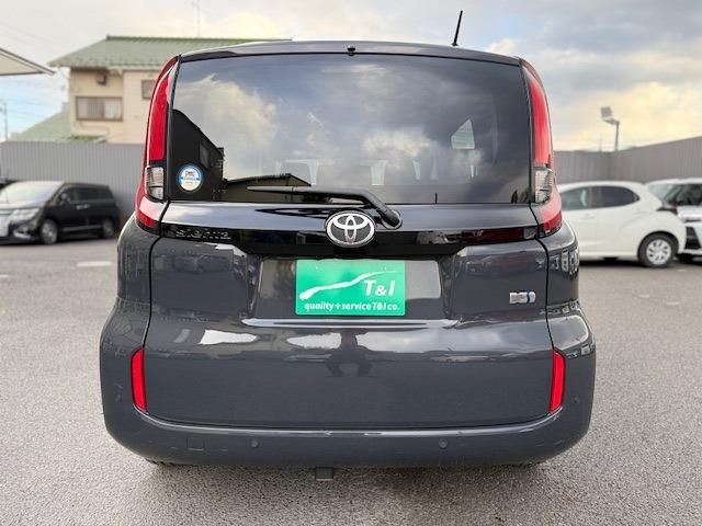 TOYOTA SIENTA HYBRID 2023 Image 31