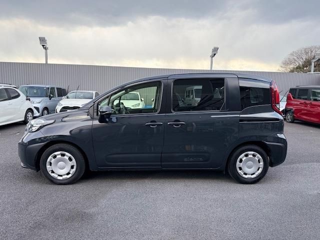 TOYOTA SIENTA HYBRID 2023 Image 31