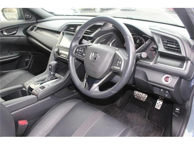 HONDA CIVIC HATCHBACK 2020 Image 31