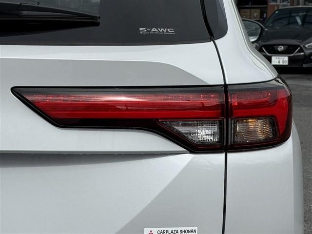 MITSUBISHI OUTLANDER PHEV 2022 Image 31