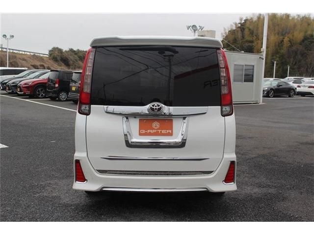 TOYOTA NOAH 2014 Image 31